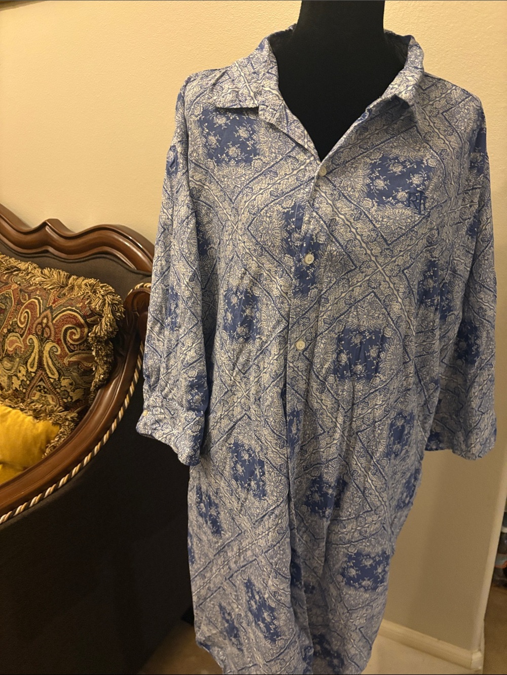 Lauren Ralph Lauren Blue & White Patterned dress Button-Down Shirt 1x